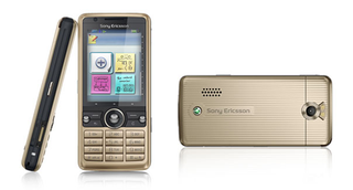 Illustration for article titled Sony Ericsson G900 and G700: Touchscreens to the Masses